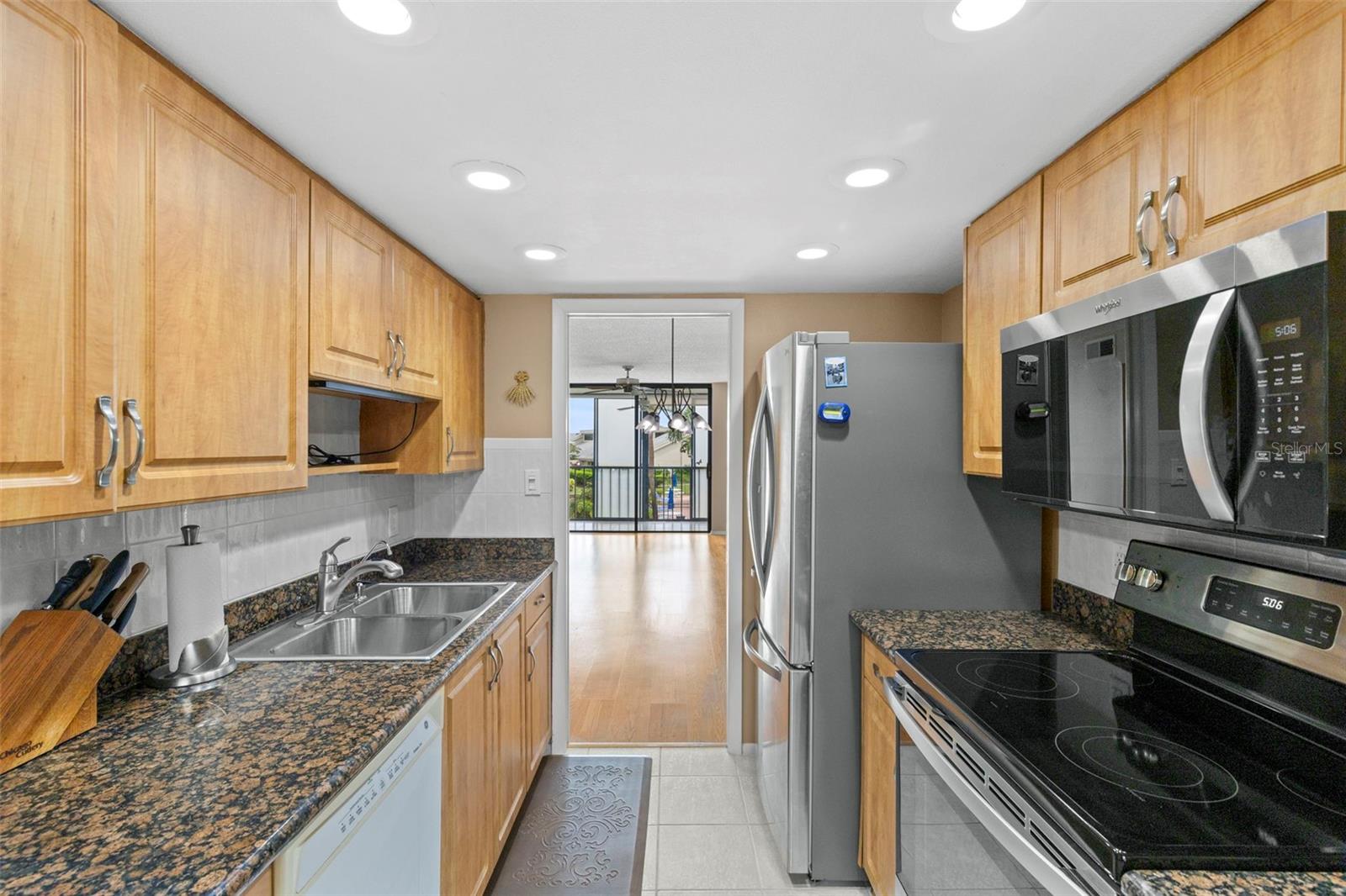 PASADENA COVE CONDO - Residential