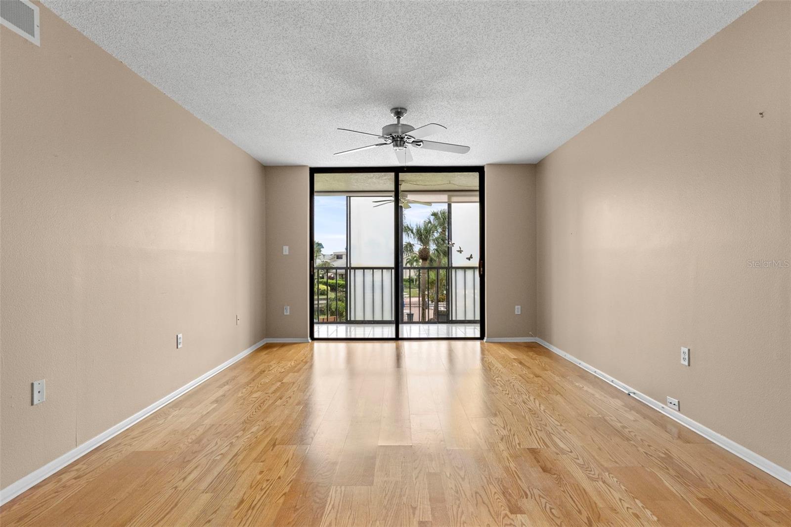 PASADENA COVE CONDO - Residential