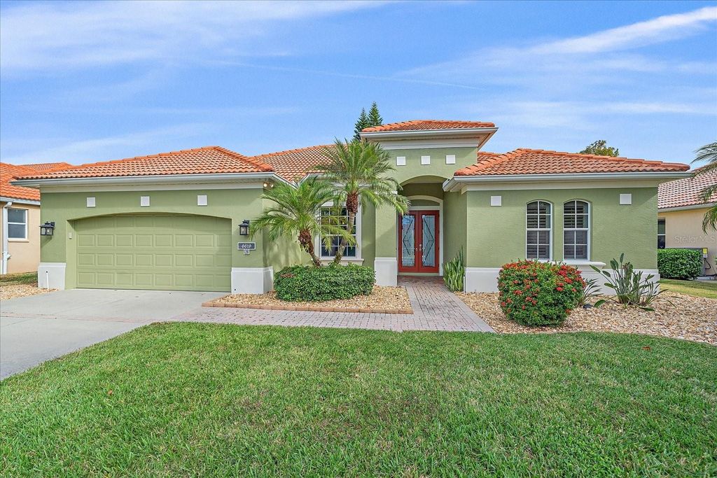 Photo of 6619 Pinefeather Court, Bradenton, FL 34203 (MLS # A4673713)