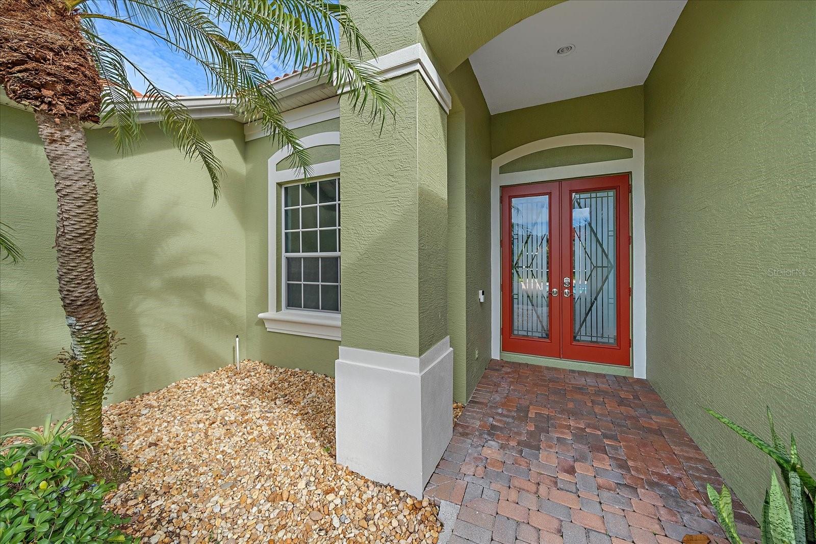 6619 PINEFEATHER COURT