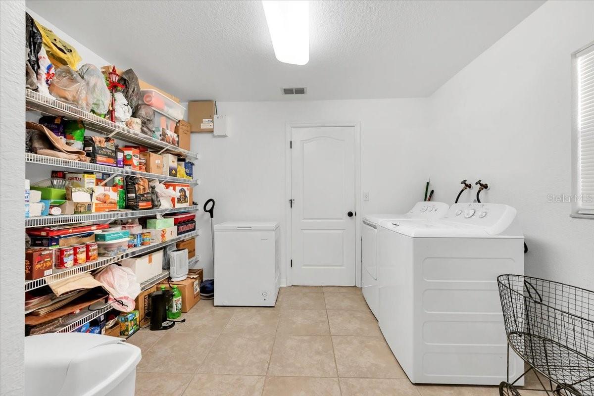 HAMPTON CHASE PH 02 - Residential