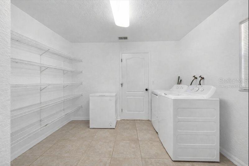 HAMPTON CHASE PH 02 - Residential