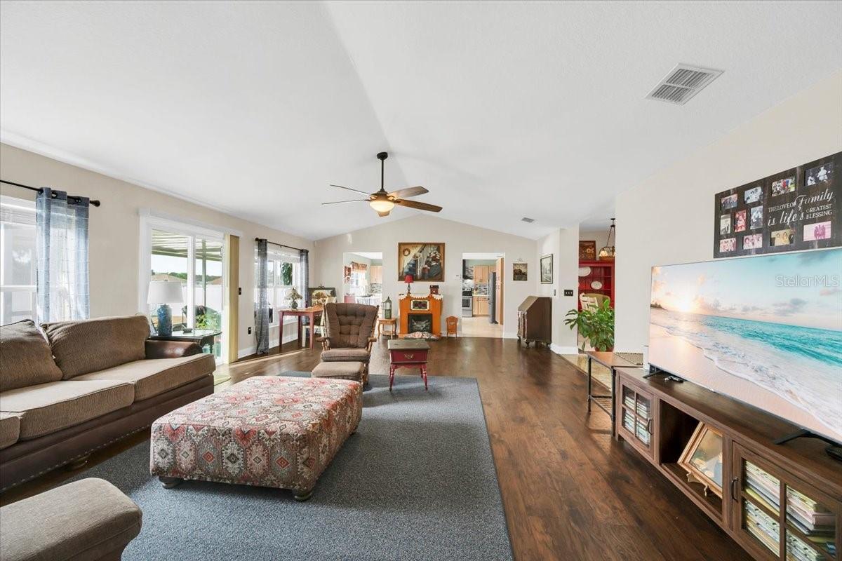 HAMPTON CHASE PH 02 - Residential