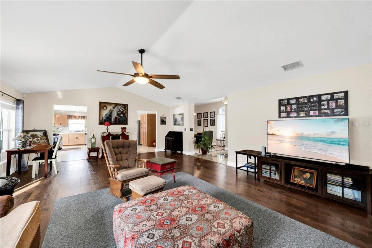 HAMPTON CHASE PH 02 - Residential