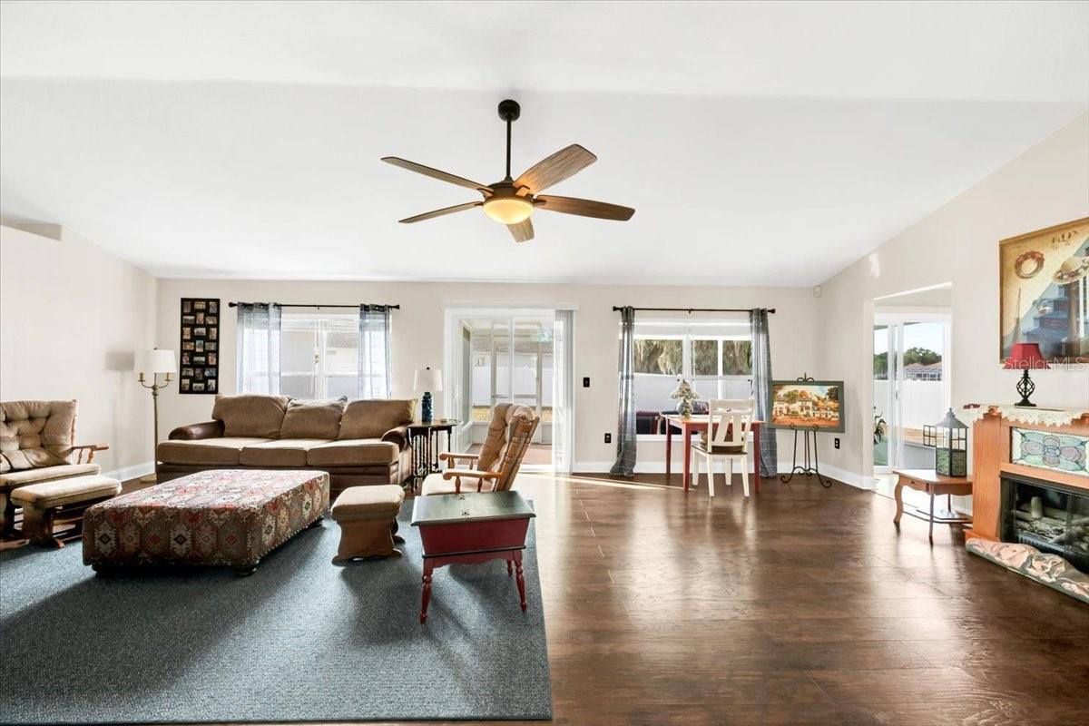 HAMPTON CHASE PH 02 - Residential