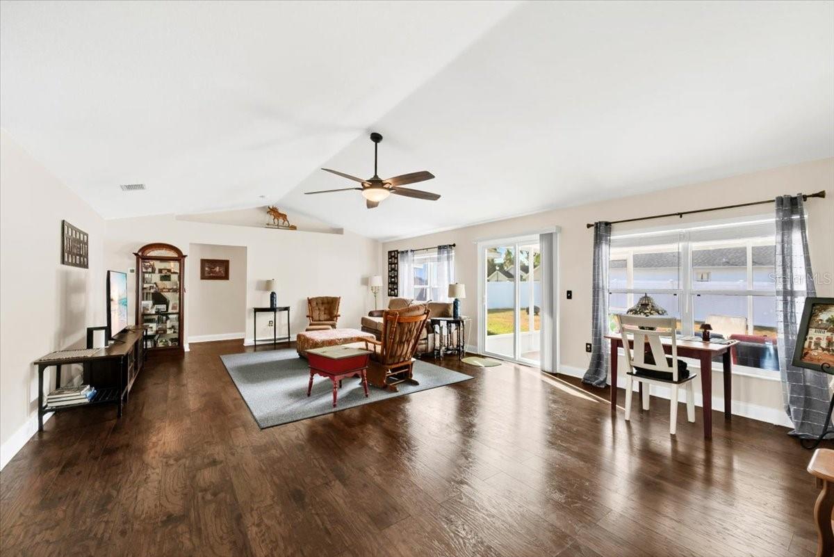 HAMPTON CHASE PH 02 - Residential