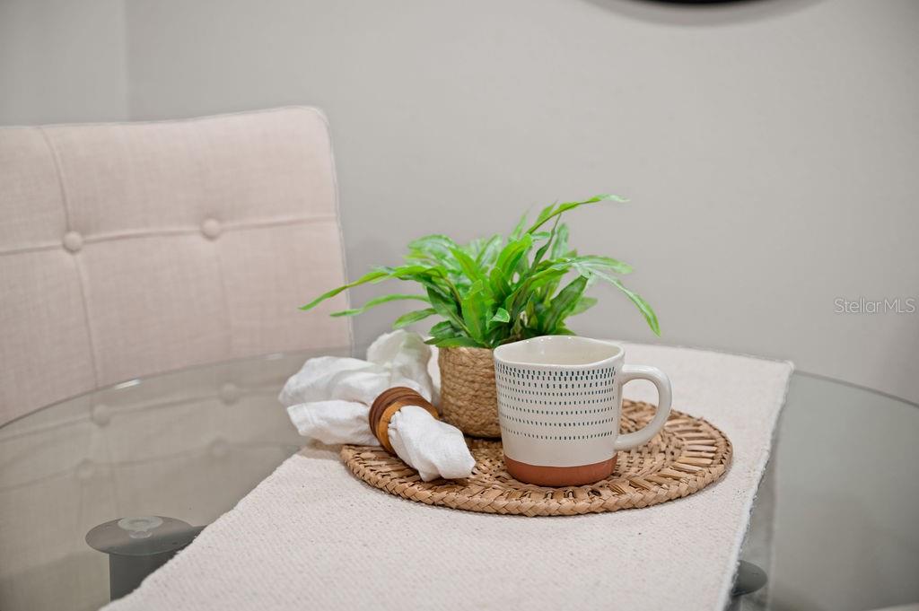 LAKE SARASOTA - Residential