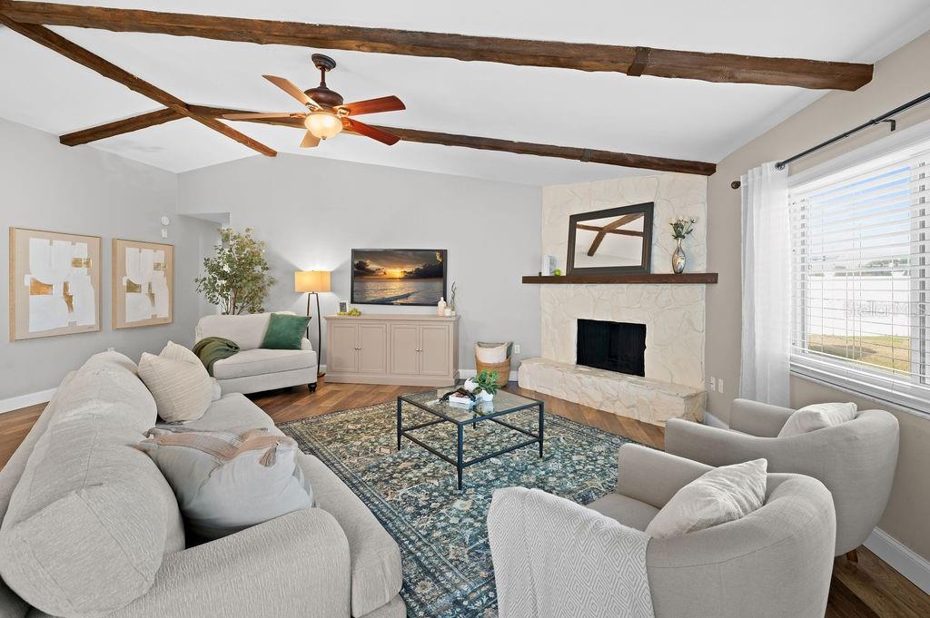 LAKE SARASOTA - Residential