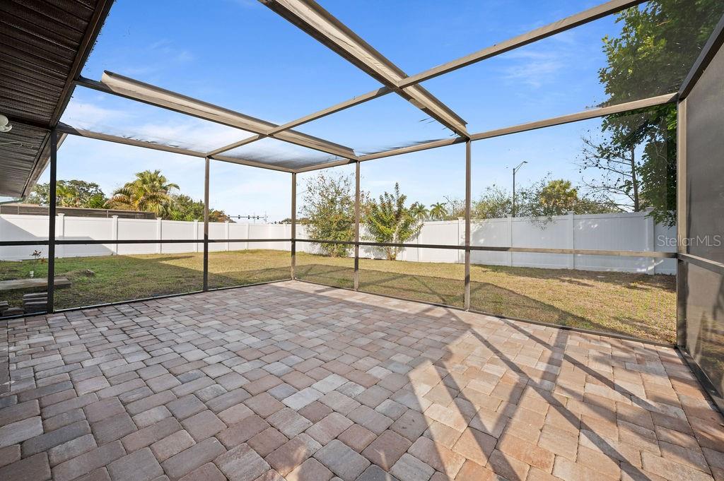 LAKE SARASOTA - Residential