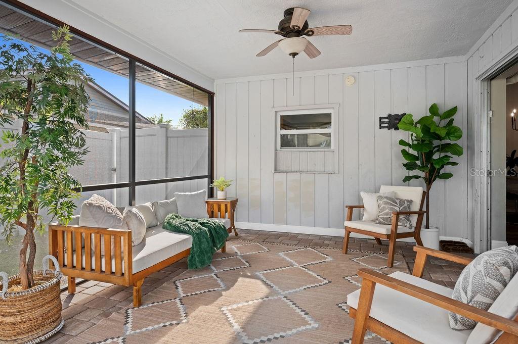 LAKE SARASOTA - Residential