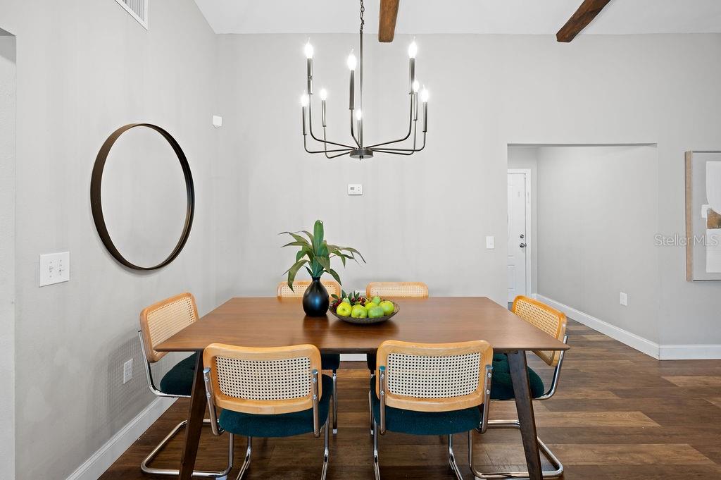 LAKE SARASOTA - Residential