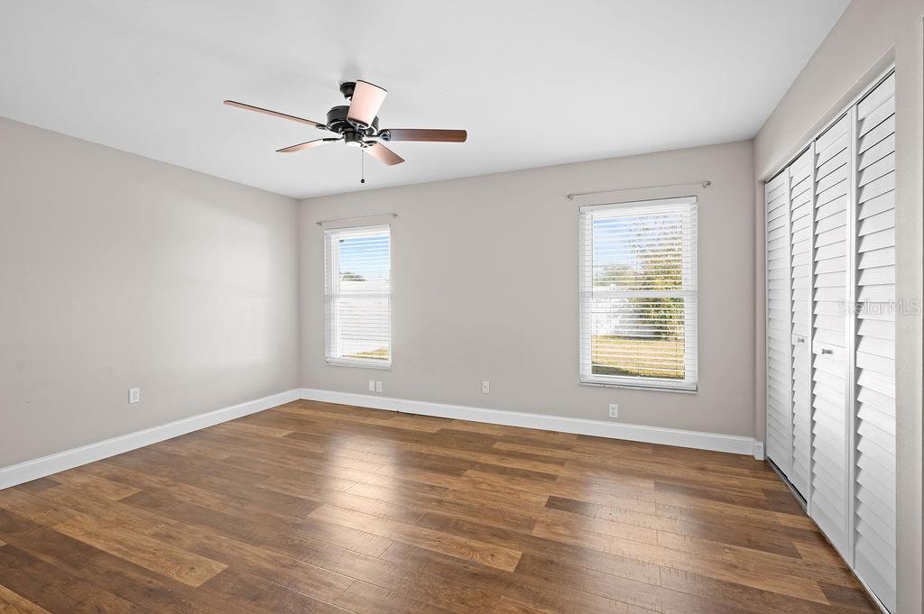 LAKE SARASOTA - Residential