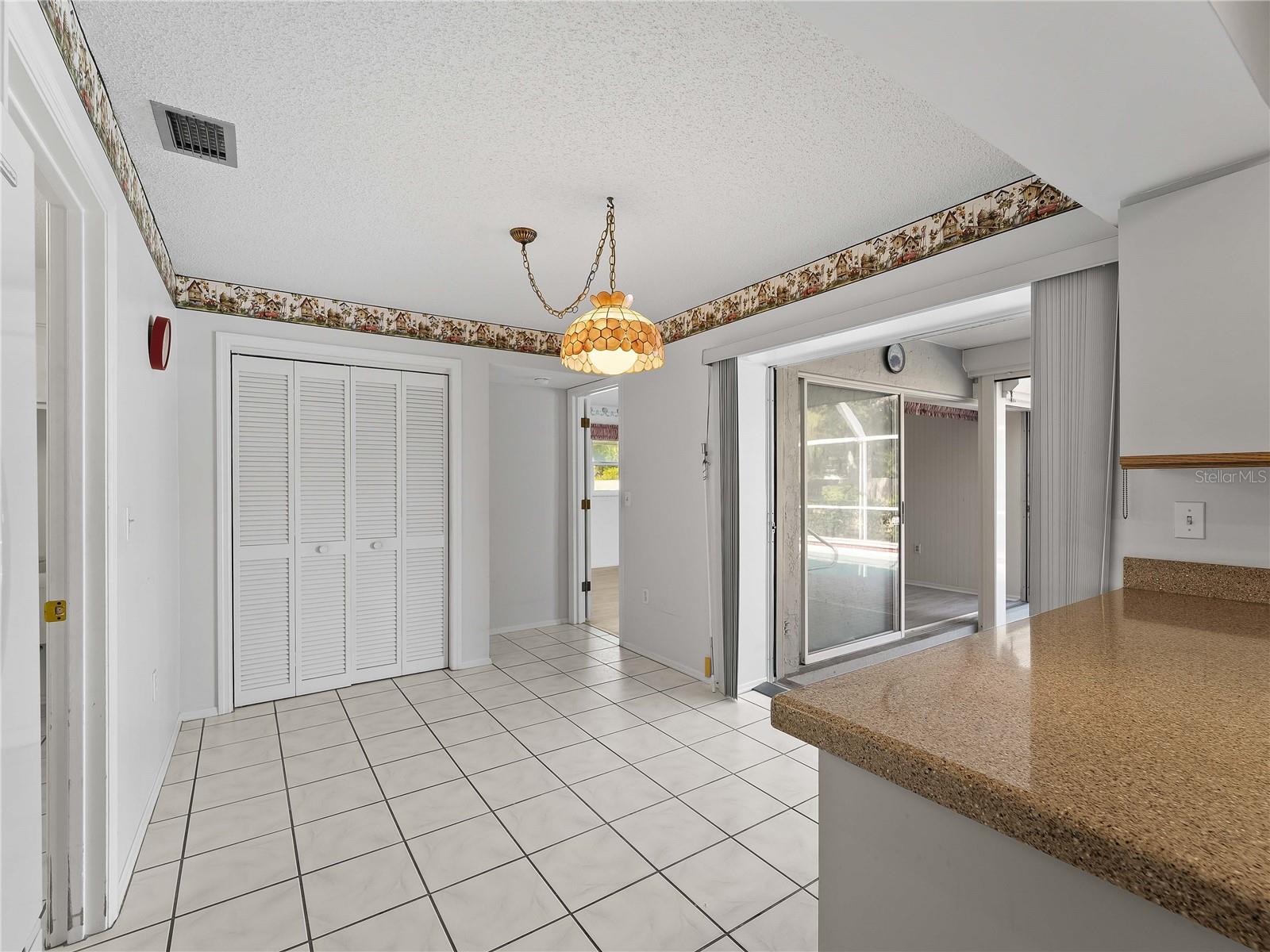 SOUTHBAY YACHT & RACQUET CLUB - Residential