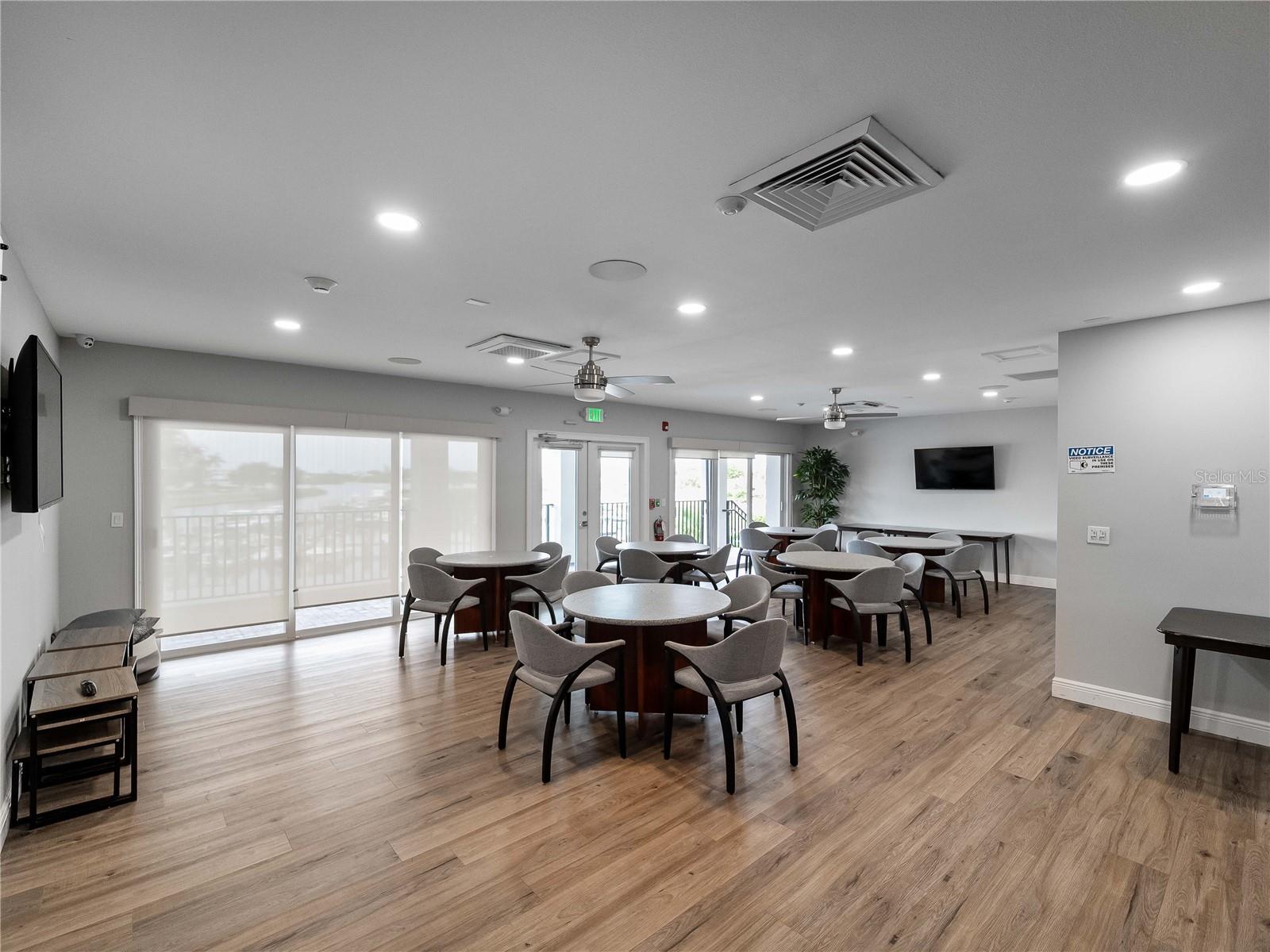 SOUTHBAY YACHT & RACQUET CLUB - Residential