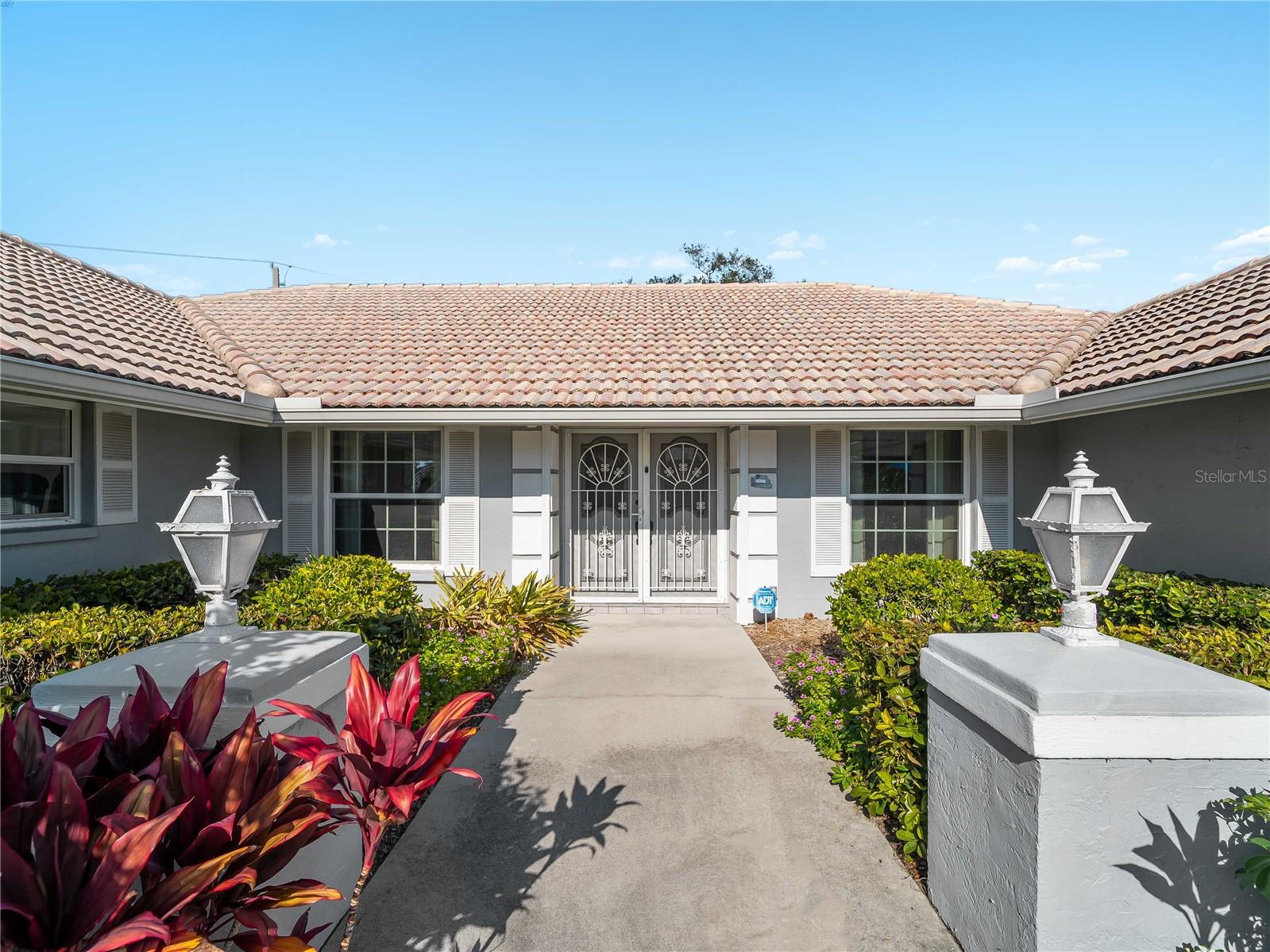 SOUTHBAY YACHT & RACQUET CLUB - Residential