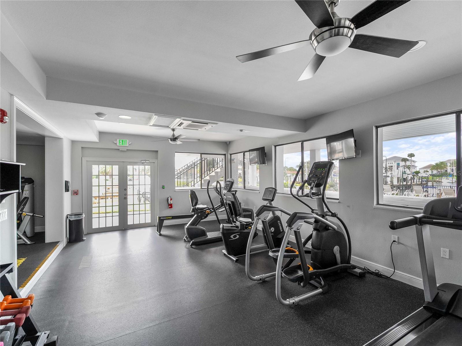 SOUTHBAY YACHT & RACQUET CLUB - Residential