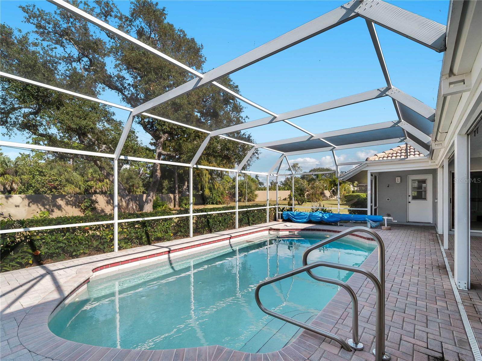 SOUTHBAY YACHT & RACQUET CLUB - Residential