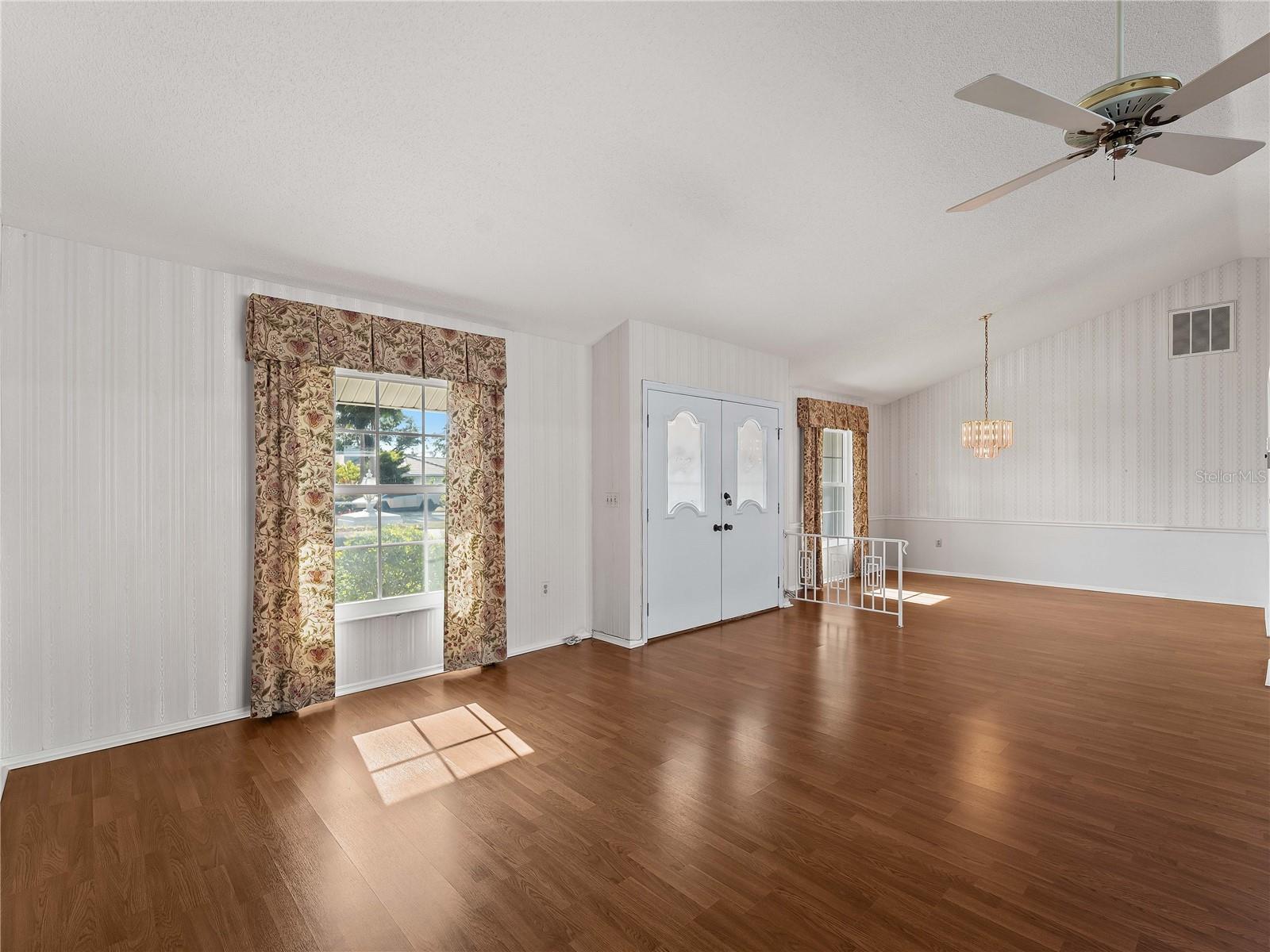 SOUTHBAY YACHT & RACQUET CLUB - Residential