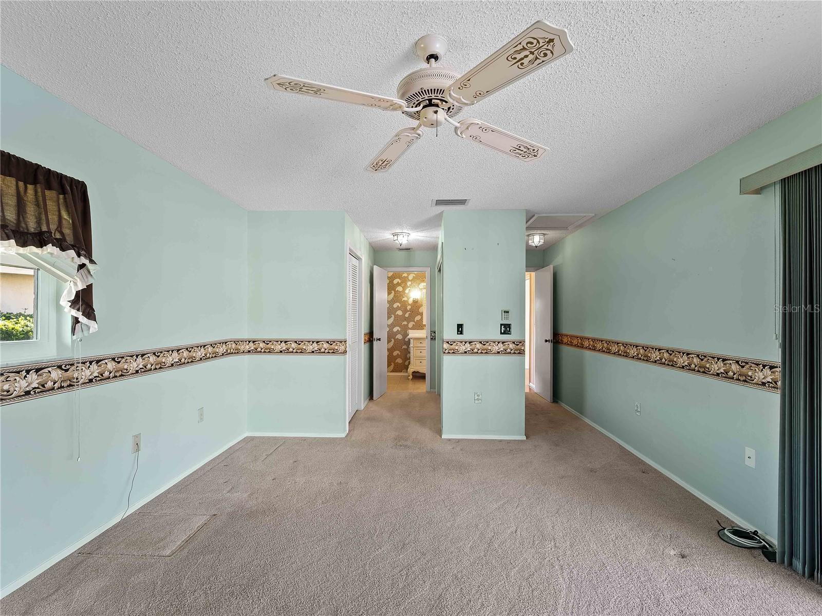 SOUTHBAY YACHT & RACQUET CLUB - Residential