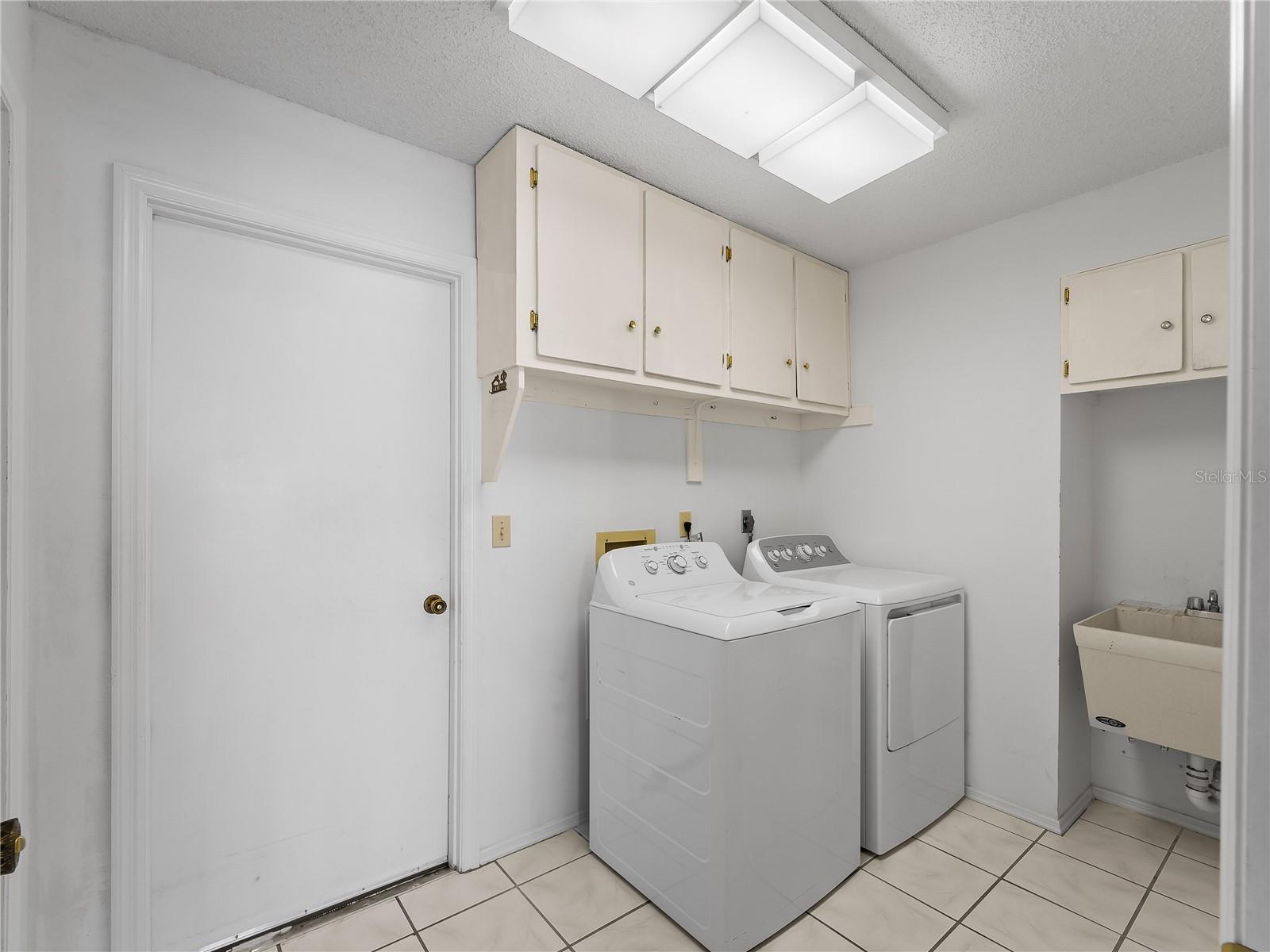 SOUTHBAY YACHT & RACQUET CLUB - Residential