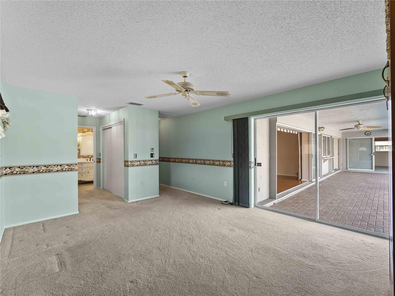 SOUTHBAY YACHT & RACQUET CLUB - Residential