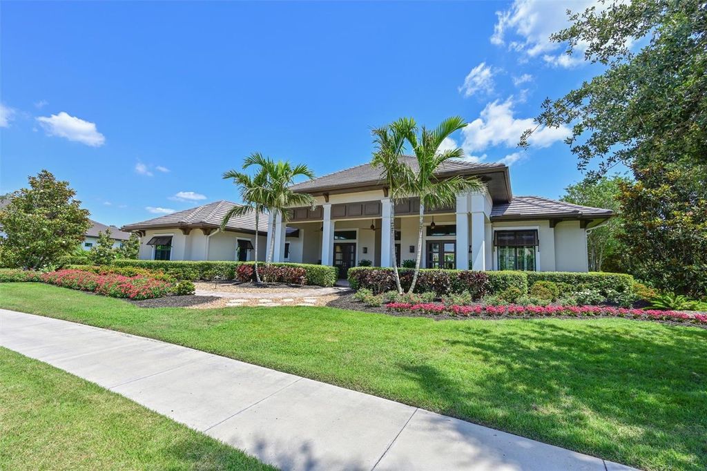 Photo of 11807 Rive Isle Run, Parrish, FL 34219 (MLS # A4652825)