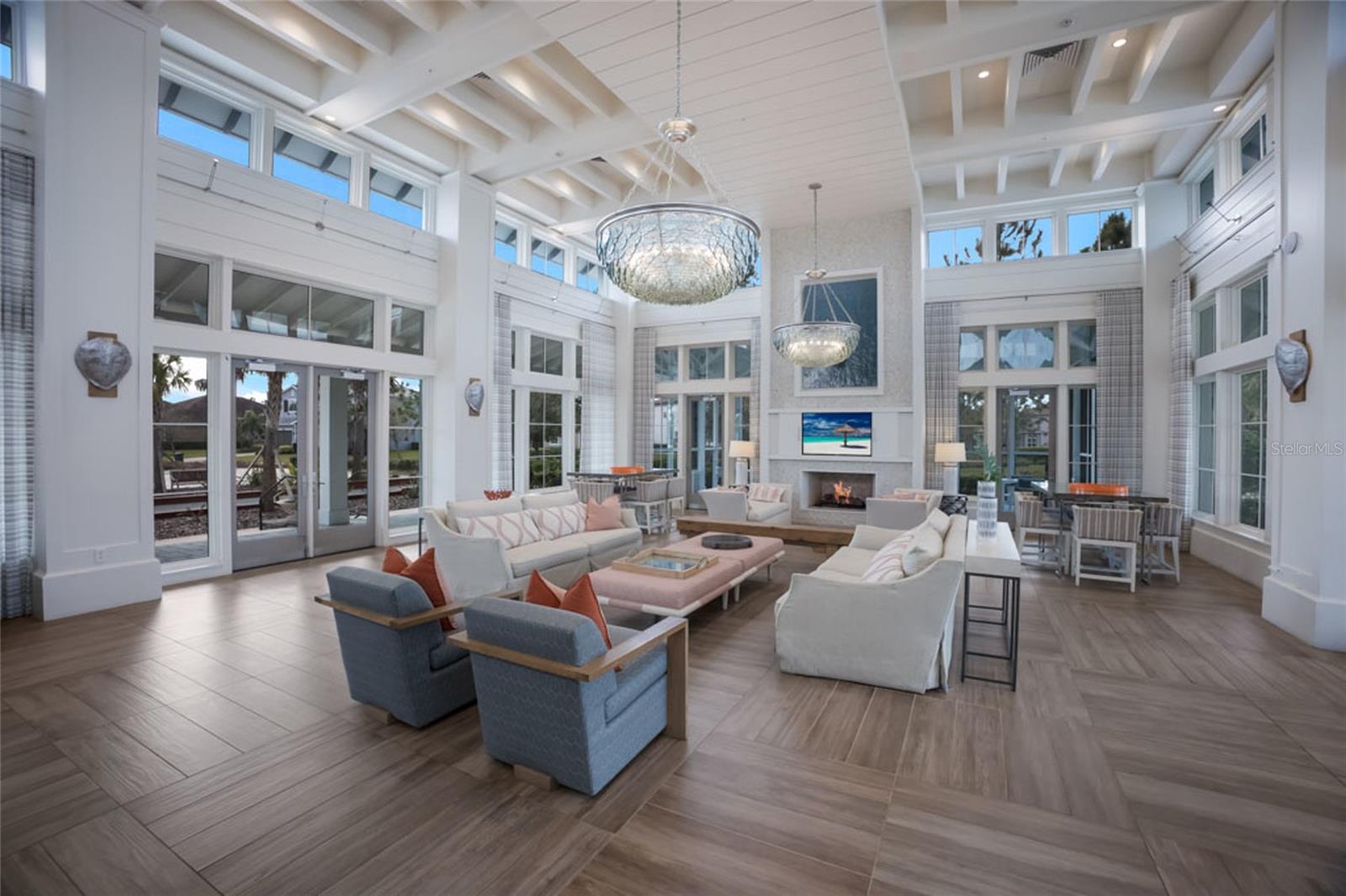 ARBOR GRANDE - Residential