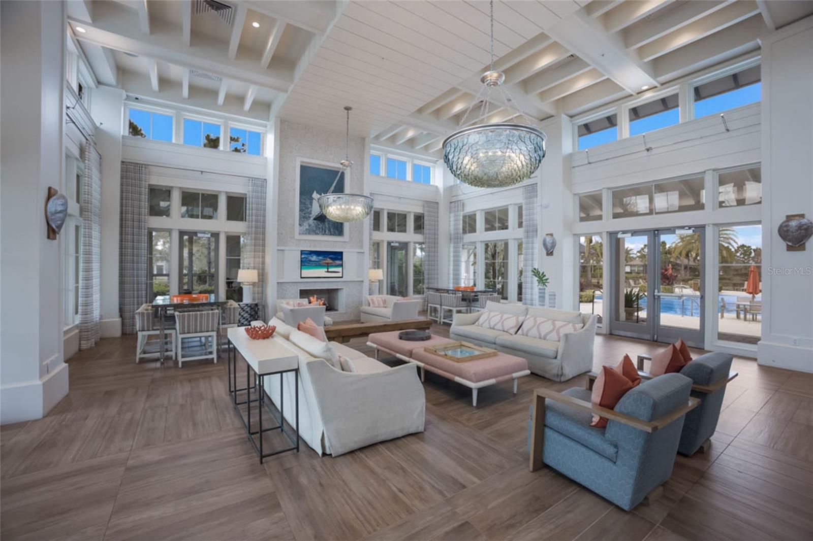 ARBOR GRANDE - Residential