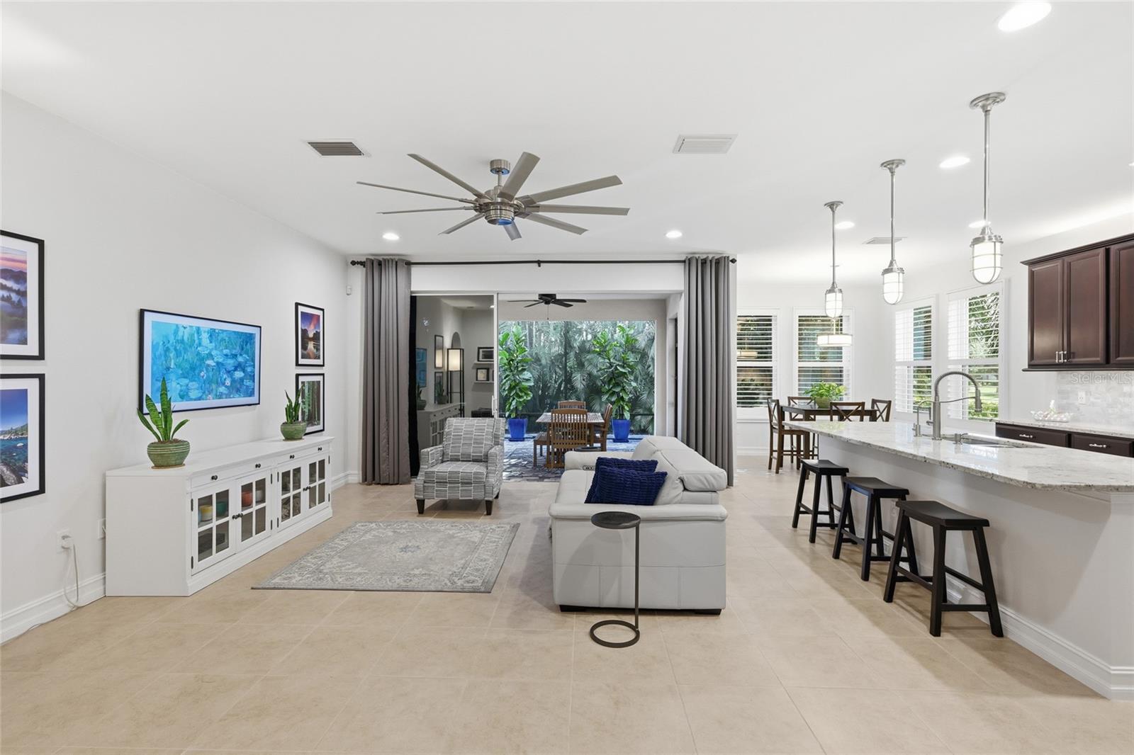 ARBOR GRANDE - Residential