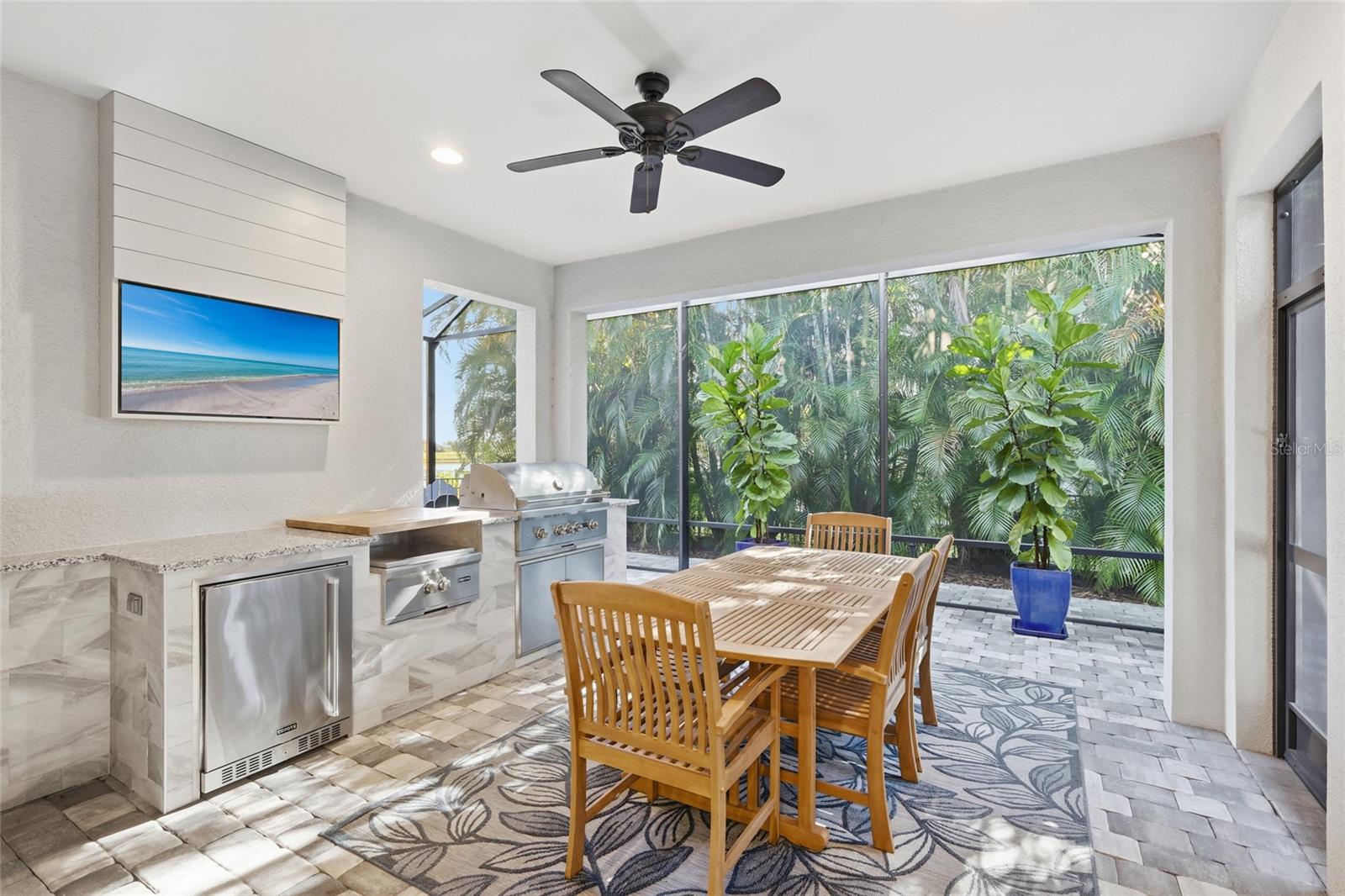 ARBOR GRANDE - Residential