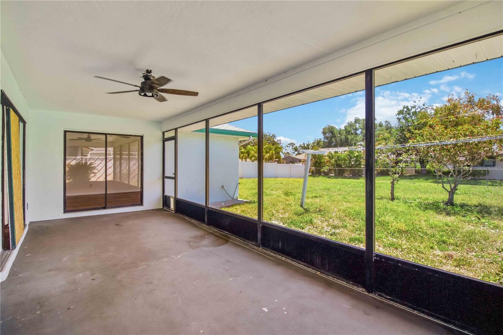 TOWN & COUNTRY ESTATES - Residential