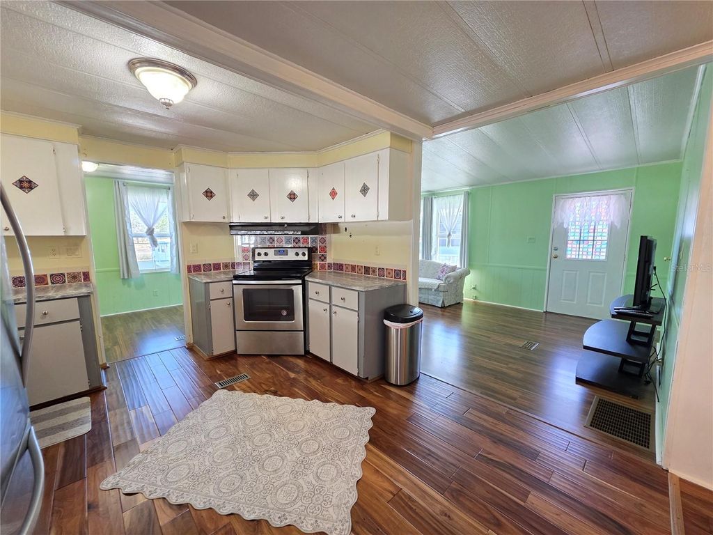 Photo of 8027 Eastern Circle Drive, Brooksville, FL 34613 (MLS # W7885689)