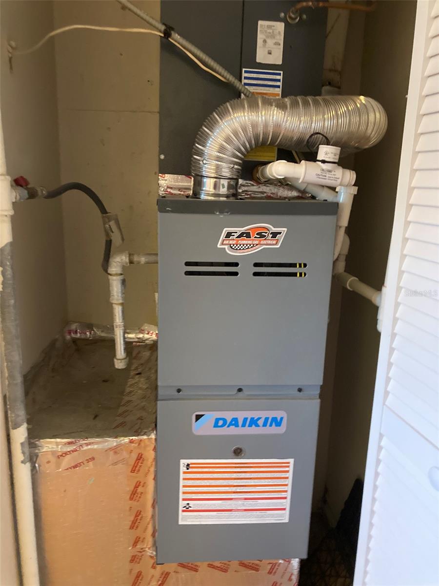 FIVE TOWNS OF ST PETE - Residential