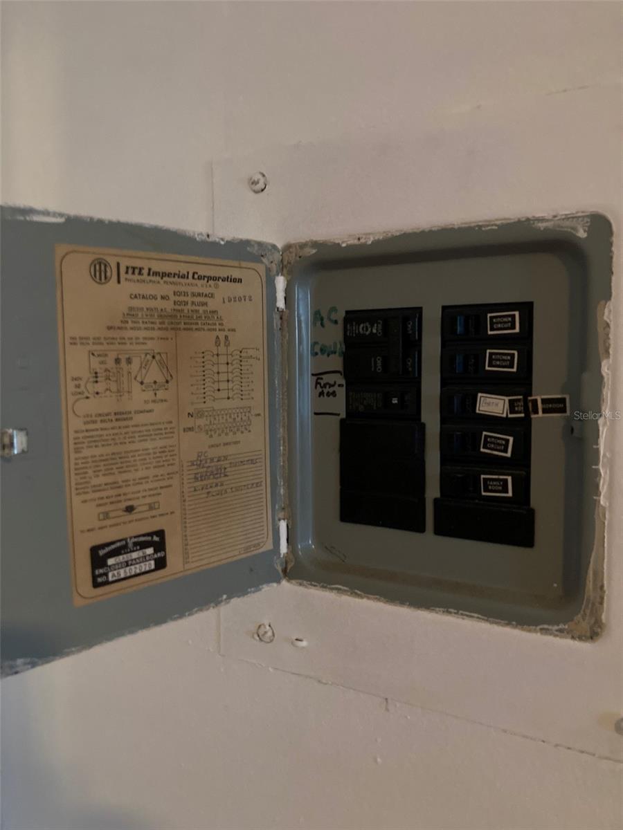 FIVE TOWNS OF ST PETE - Residential