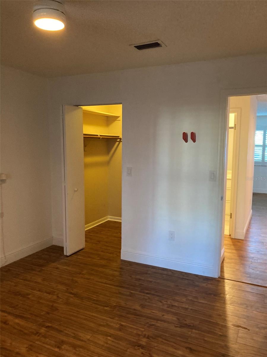 FIVE TOWNS OF ST PETE - Residential