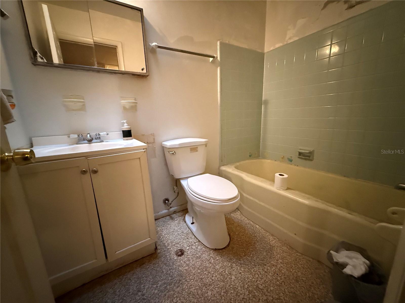 KINGSWOOD MANOR 1ST ADD - Residential