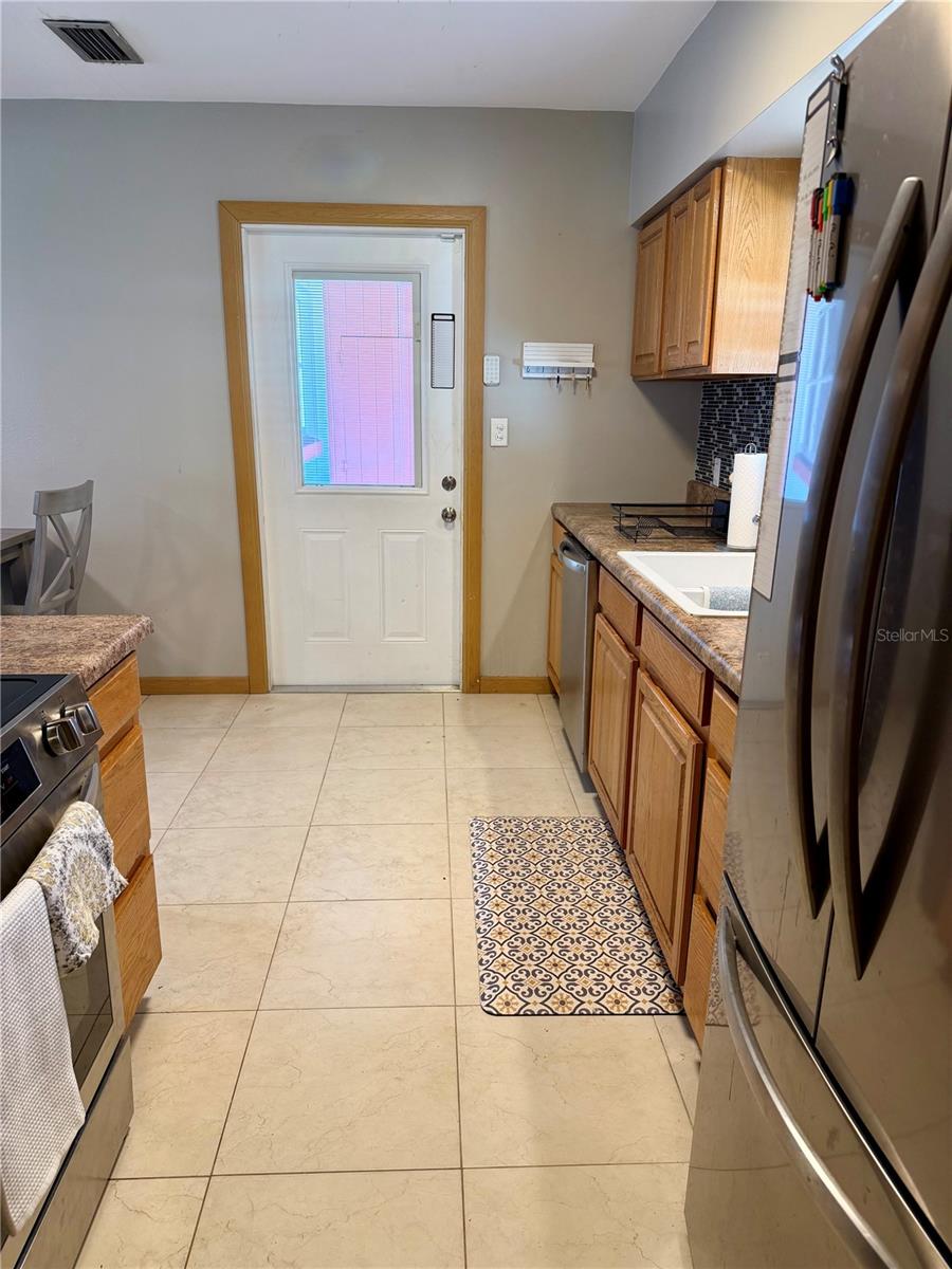 LEESBURG BEACH GROVE - Residential