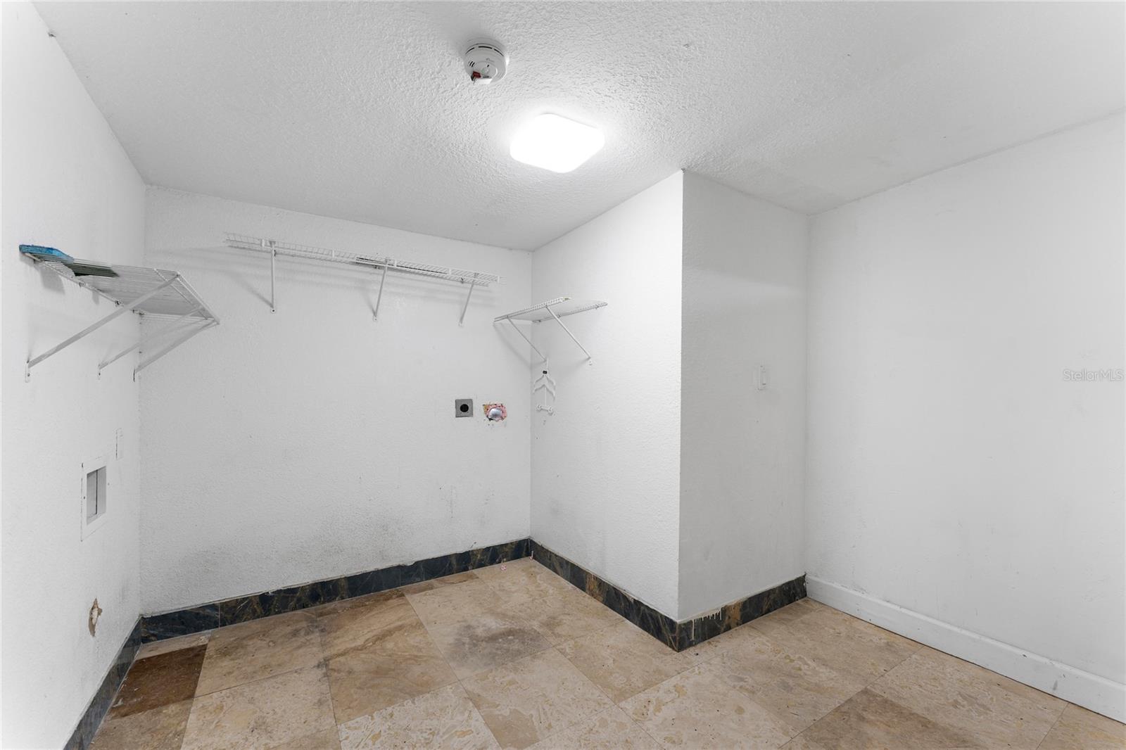 WEST PARK ESTATES UNIT 4 - Residential