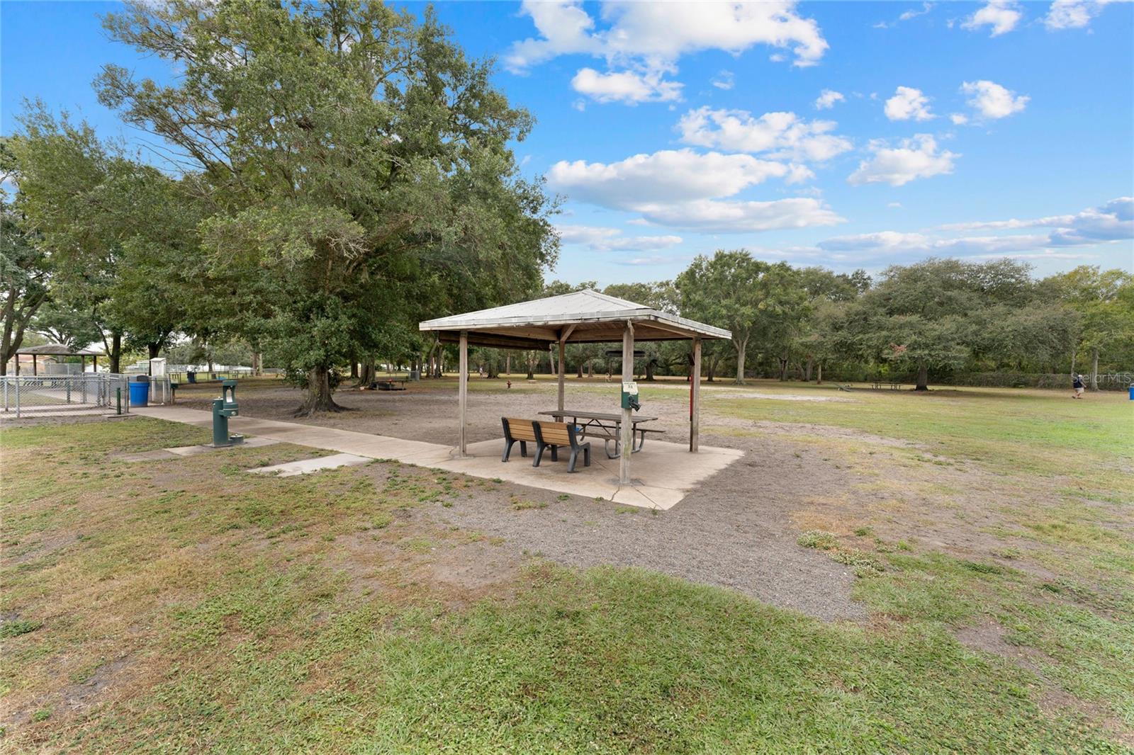 WEST PARK ESTATES UNIT 4 - Residential