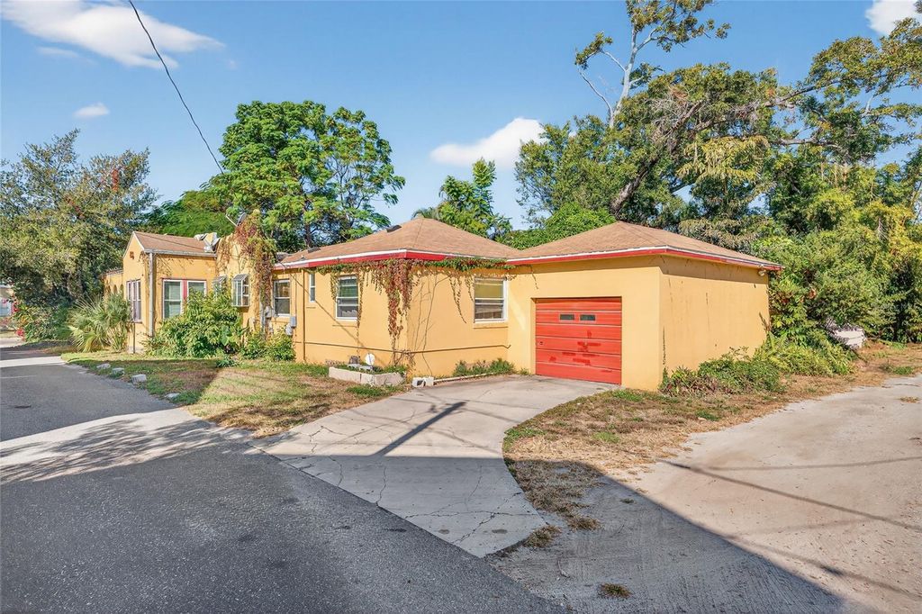 Photo of 1321 28th Street N, St Petersburg, FL 33713 (MLS # TB8457356)