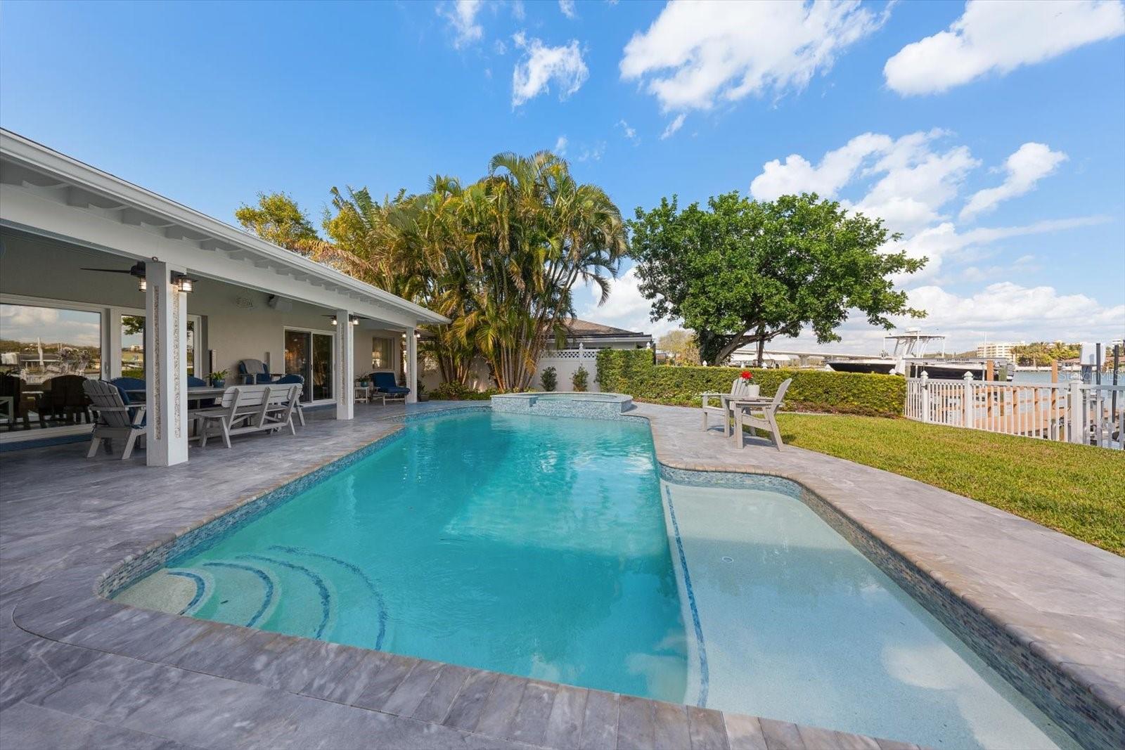 HARBOR BLUFFS SEC 5 PT REP - Residential