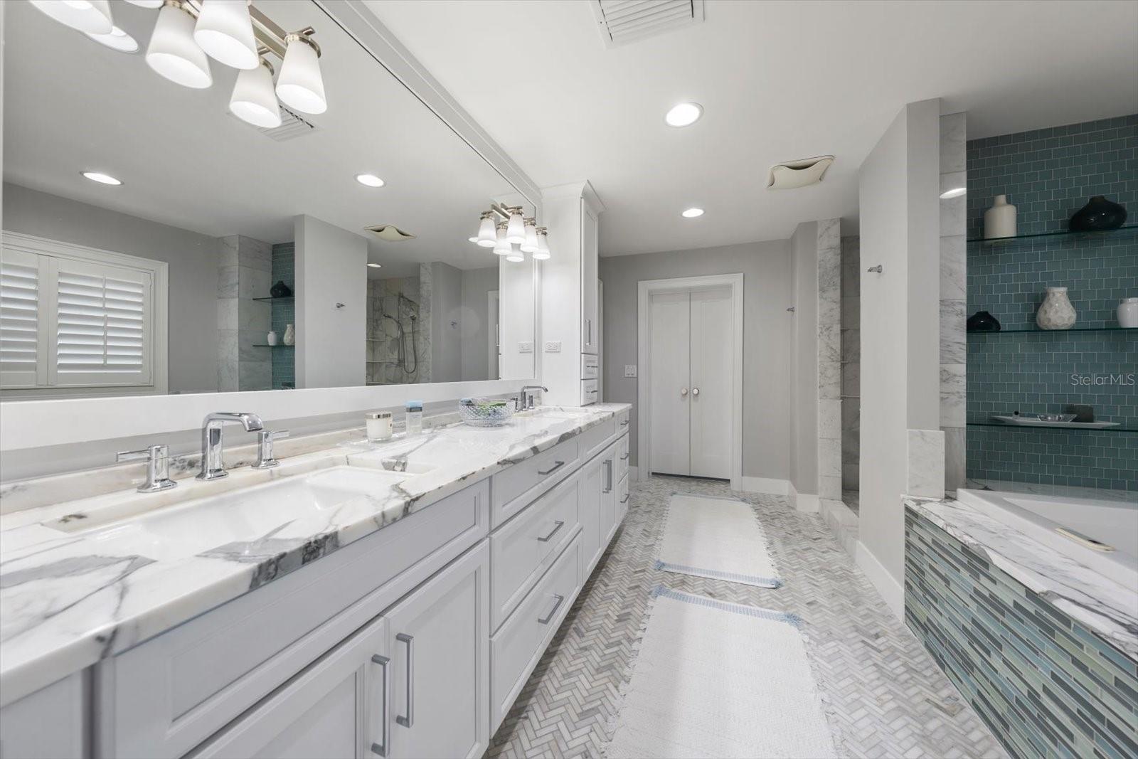 HARBOR BLUFFS SEC 5 PT REP - Residential