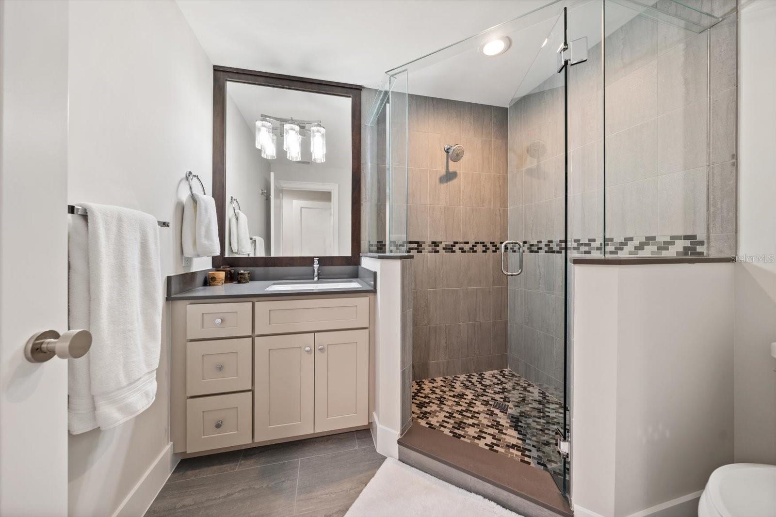 HARBOR BLUFFS SEC 5 PT REP - Residential