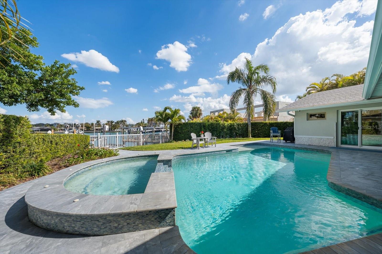 HARBOR BLUFFS SEC 5 PT REP - Residential