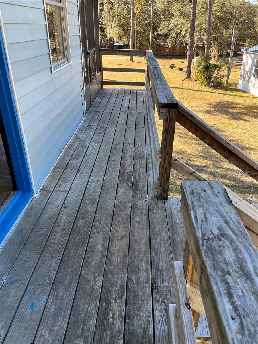 FRST LAKES PARK - Residential