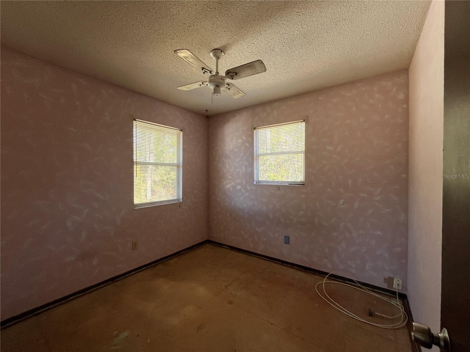 FRST LAKES PARK - Residential