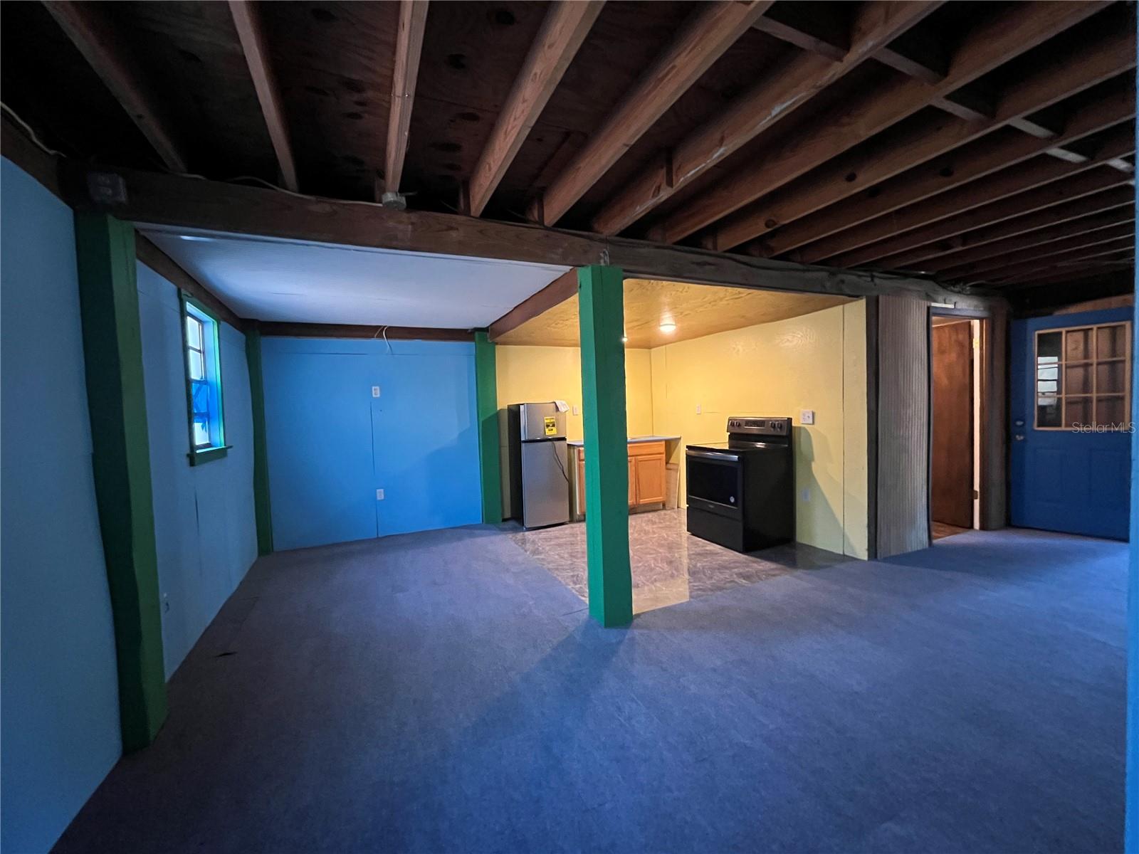 FRST LAKES PARK - Residential