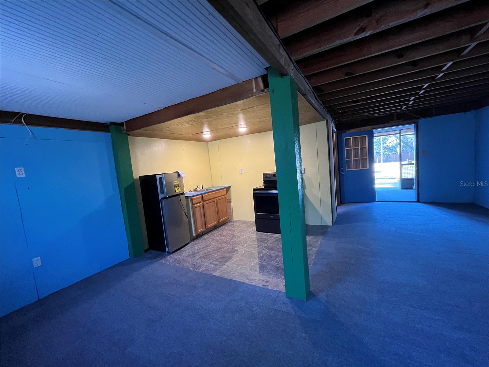 FRST LAKES PARK - Residential