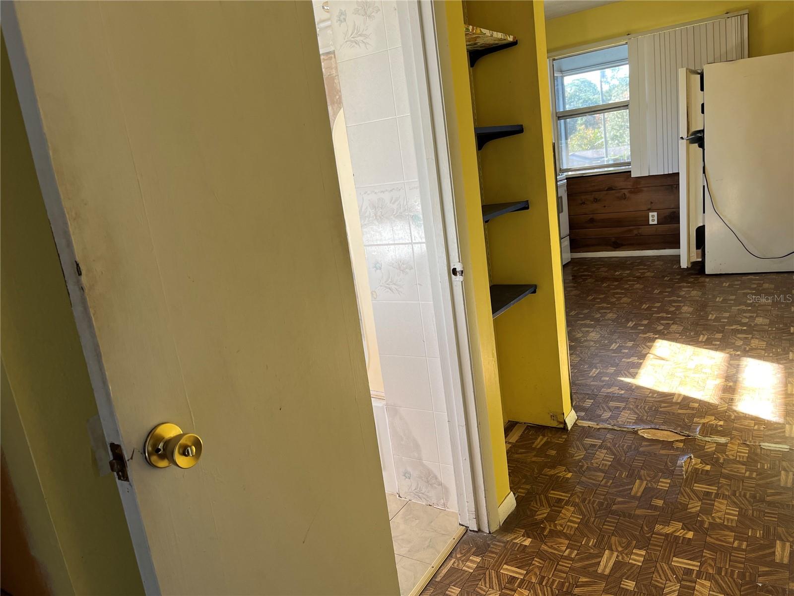 FRST LAKES PARK - Residential