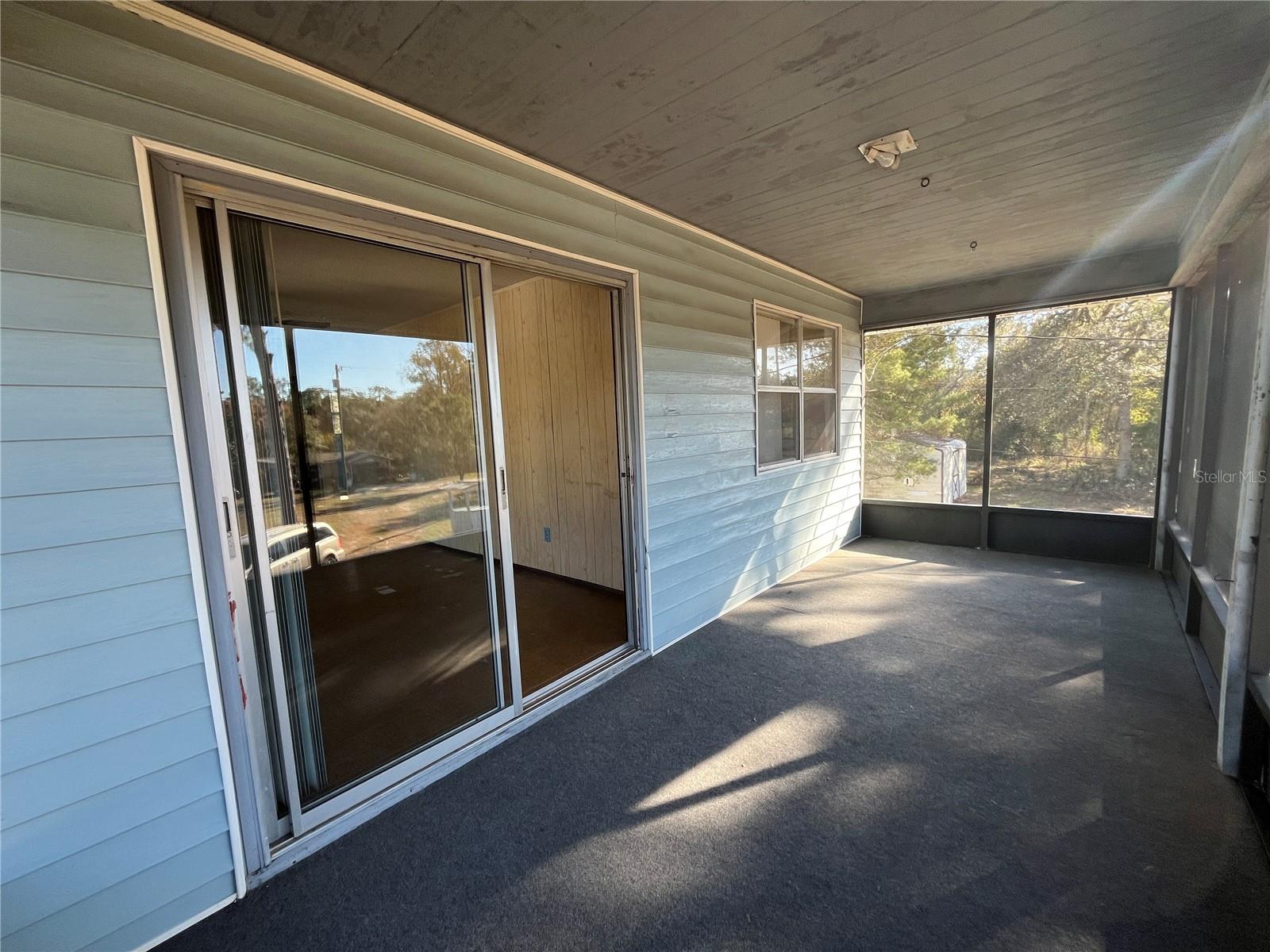 FRST LAKES PARK - Residential